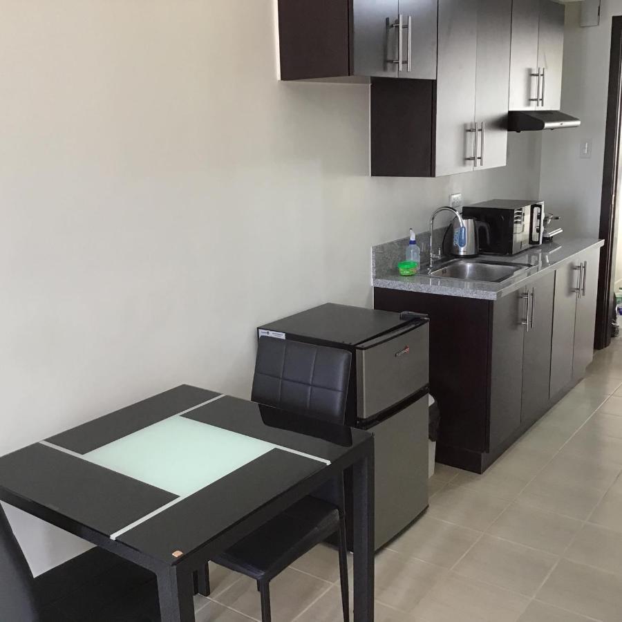 Studio Condominium - Short And Long Term Staycation Manila Exteriör bild